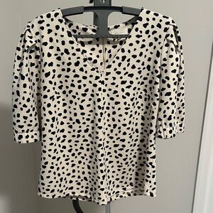 MELLODAY Black and Cream Spotted V-Neck Blouse